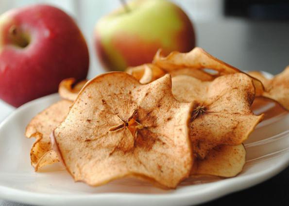 با خوردن سیب خشک ارگانیک سنگ کلیه را به راحتی دفع کنید